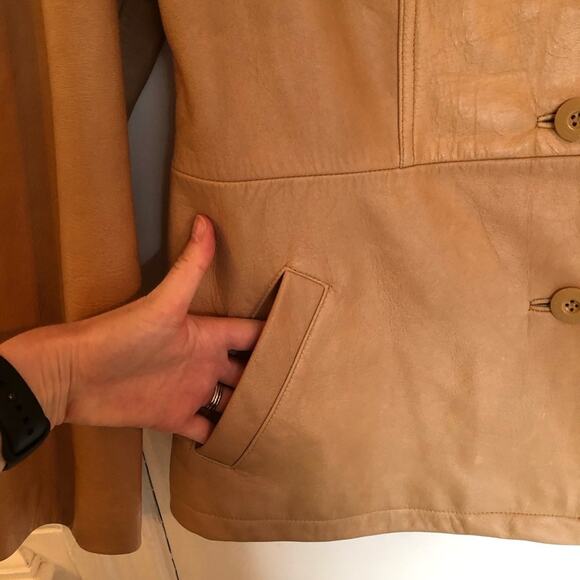 Vintage Wilson’s Leather Maxima Tan Leather Blazer - Picture 7 of 15